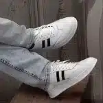 ونس اسپرت سفید و خط مشکی